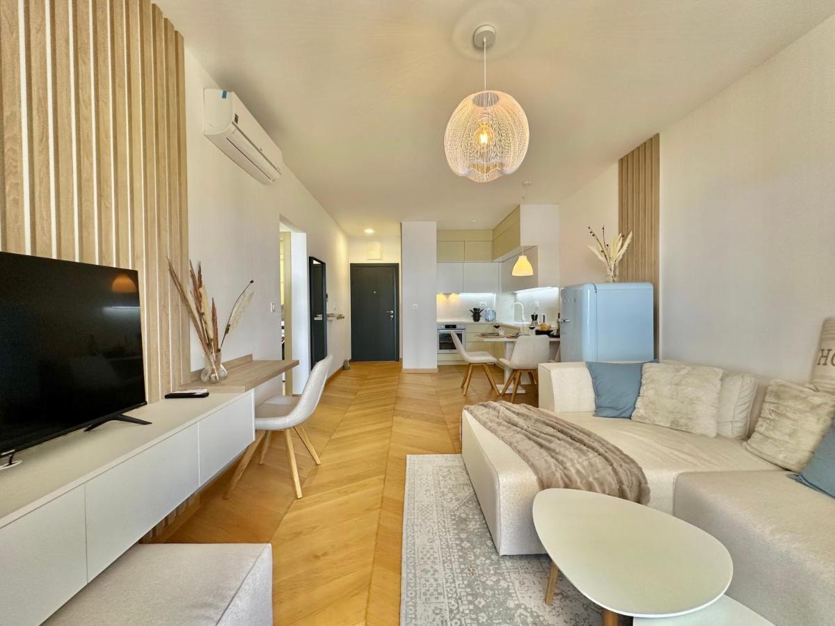 Feel The Spirit Apartment Budva Exteriör bild