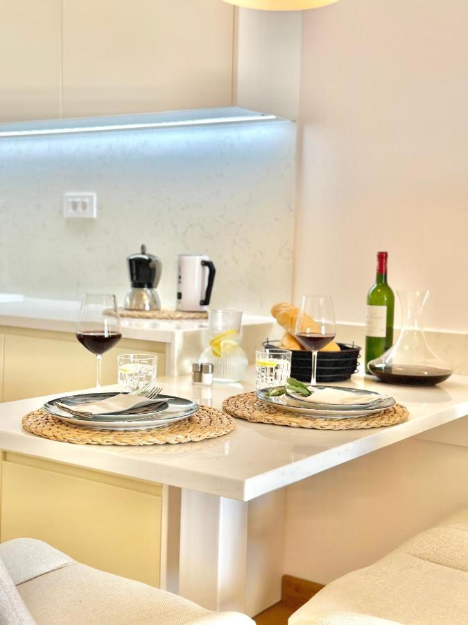 Feel The Spirit Apartment Budva Exteriör bild
